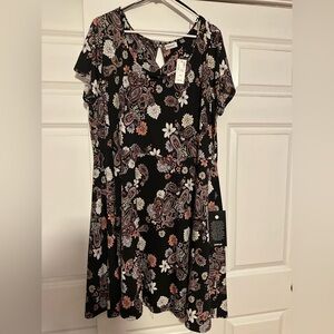 Avenue Black Floral Paisley Midi Dress